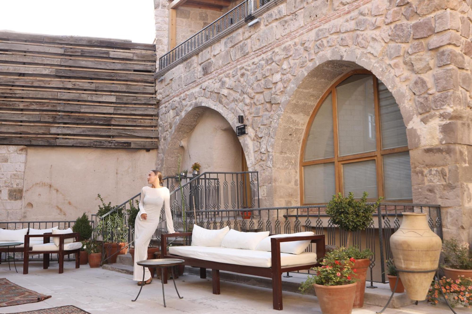 Pinhan Cave Suites Учисар Экстерьер фото